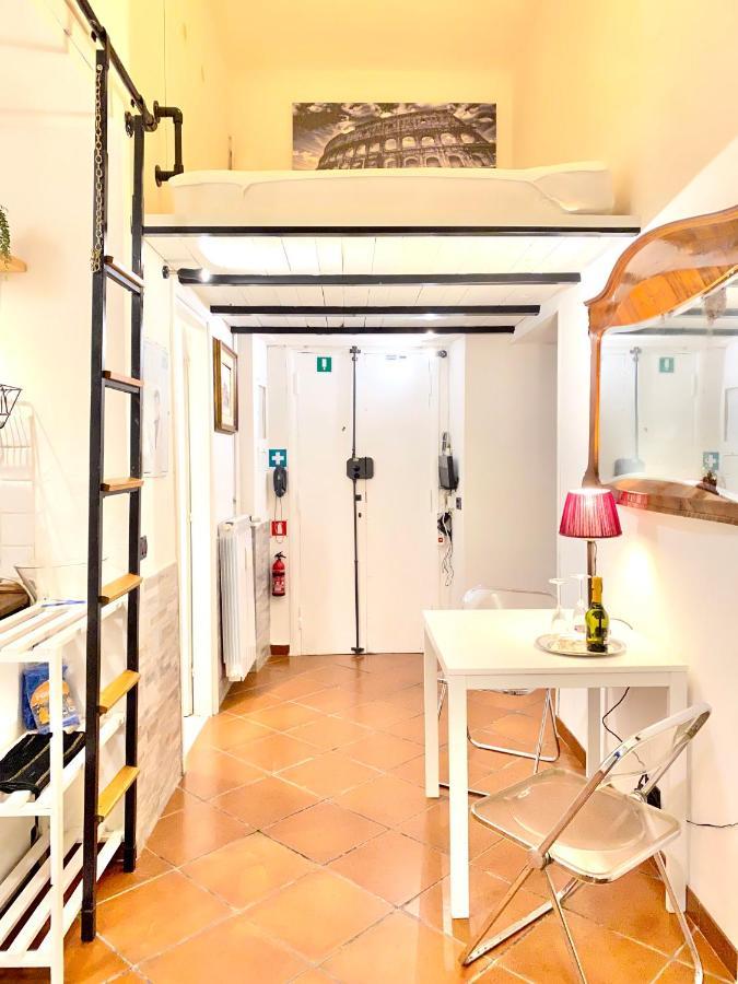 Vacanze Romane Colosseum Екстер'єр фото